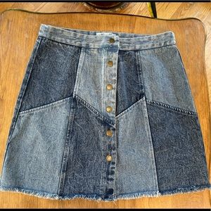 Fun Denim patchwork skirt. Size: Large